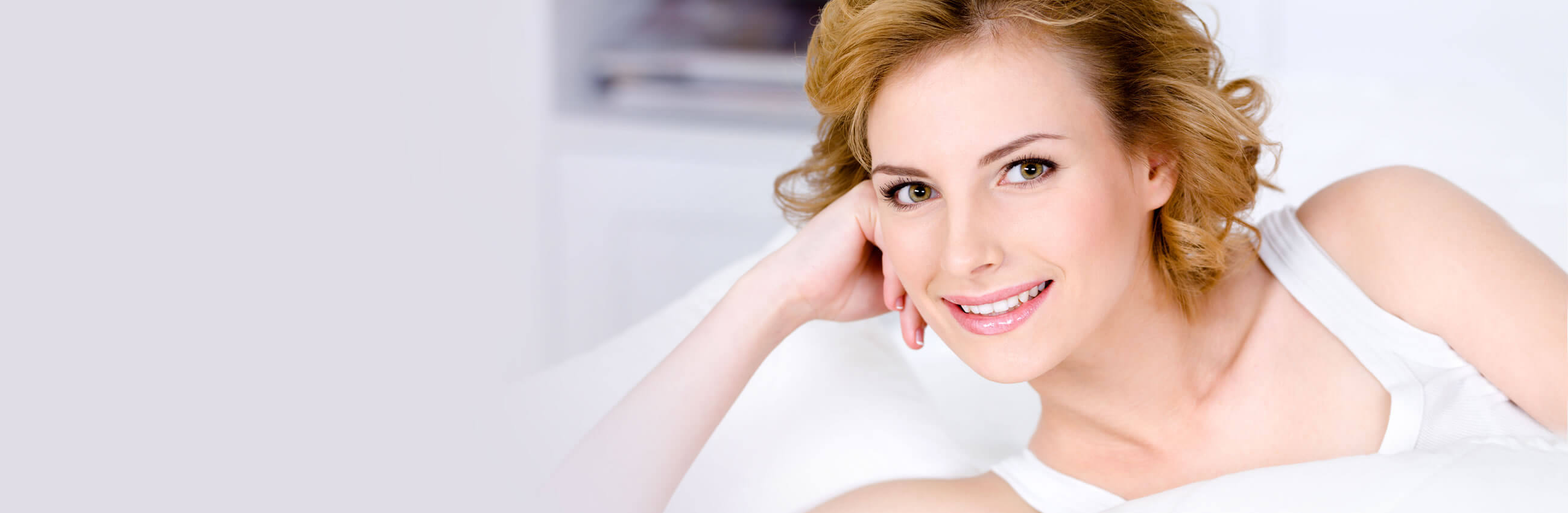Porcelain dental veneers near me in Surrey